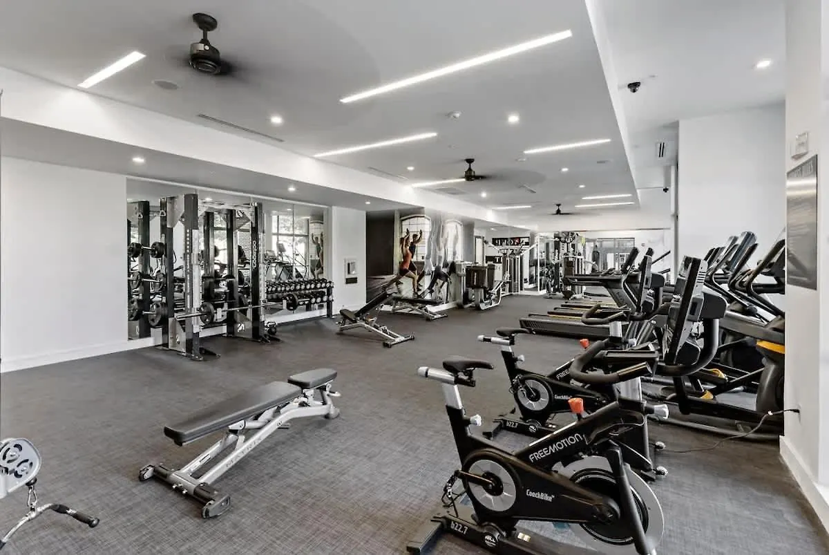 Apartament Unique 1Bd - 5 Min Dt, Gym, Parking, W-D - Sleeps 6 Charlotte